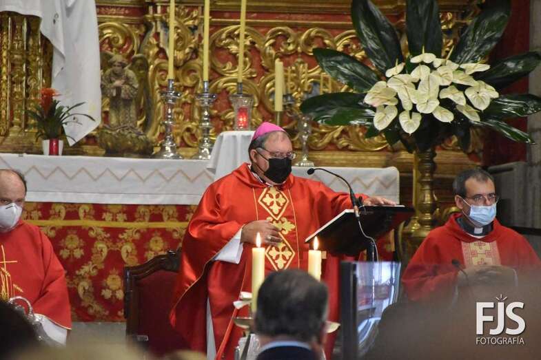 Momento de la intervención del obispo en la misa por la festividad del Santo Cristo/Francisco Javier Santana.